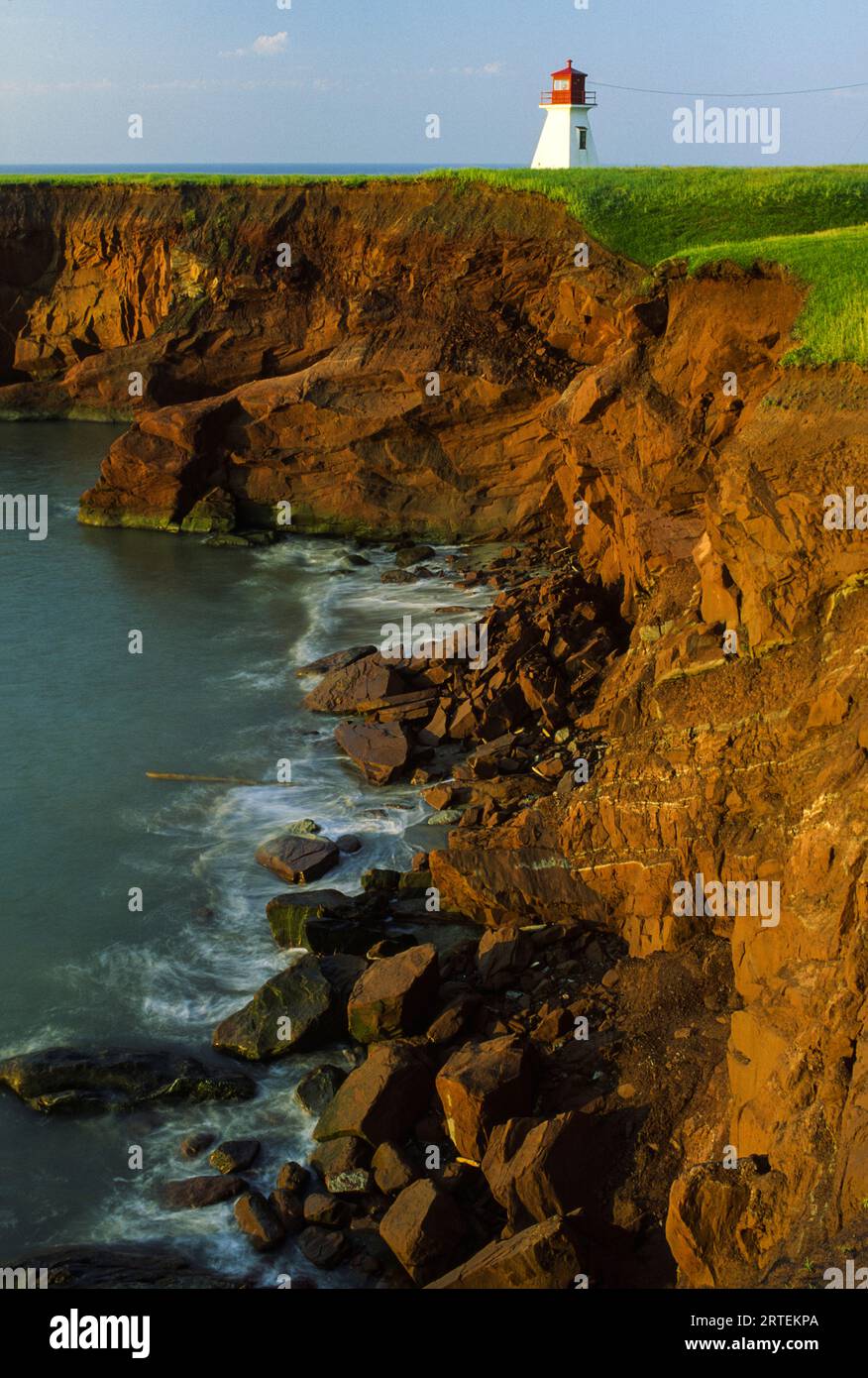 Leuchtturm Cape Alright; House Harbour Island, Magdalen Islands, Gaspe Peninsula, Quebec, Kanada Stockfoto