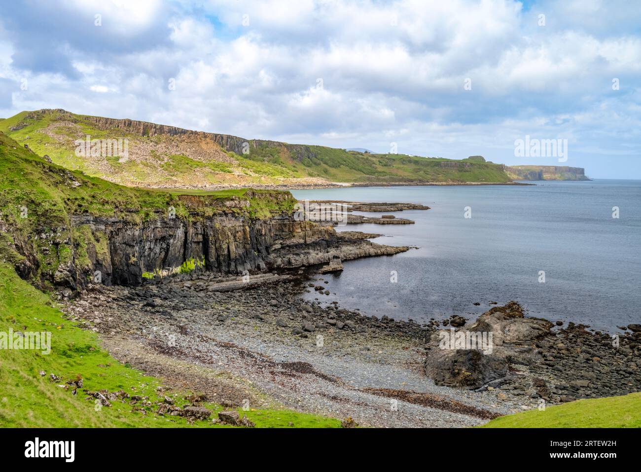 Blick auf die Küste von Brothers' Point auf der Isle of Skye Stockfoto
