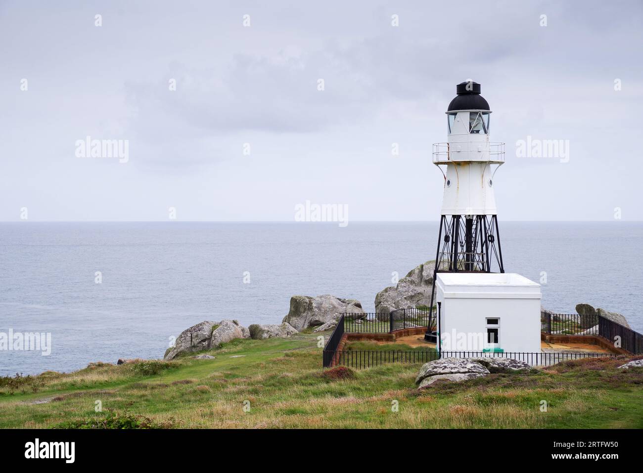 Das malerische Peninnis Head Lighthouse auf St. Marys Island, Isles of Scilly Stockfoto