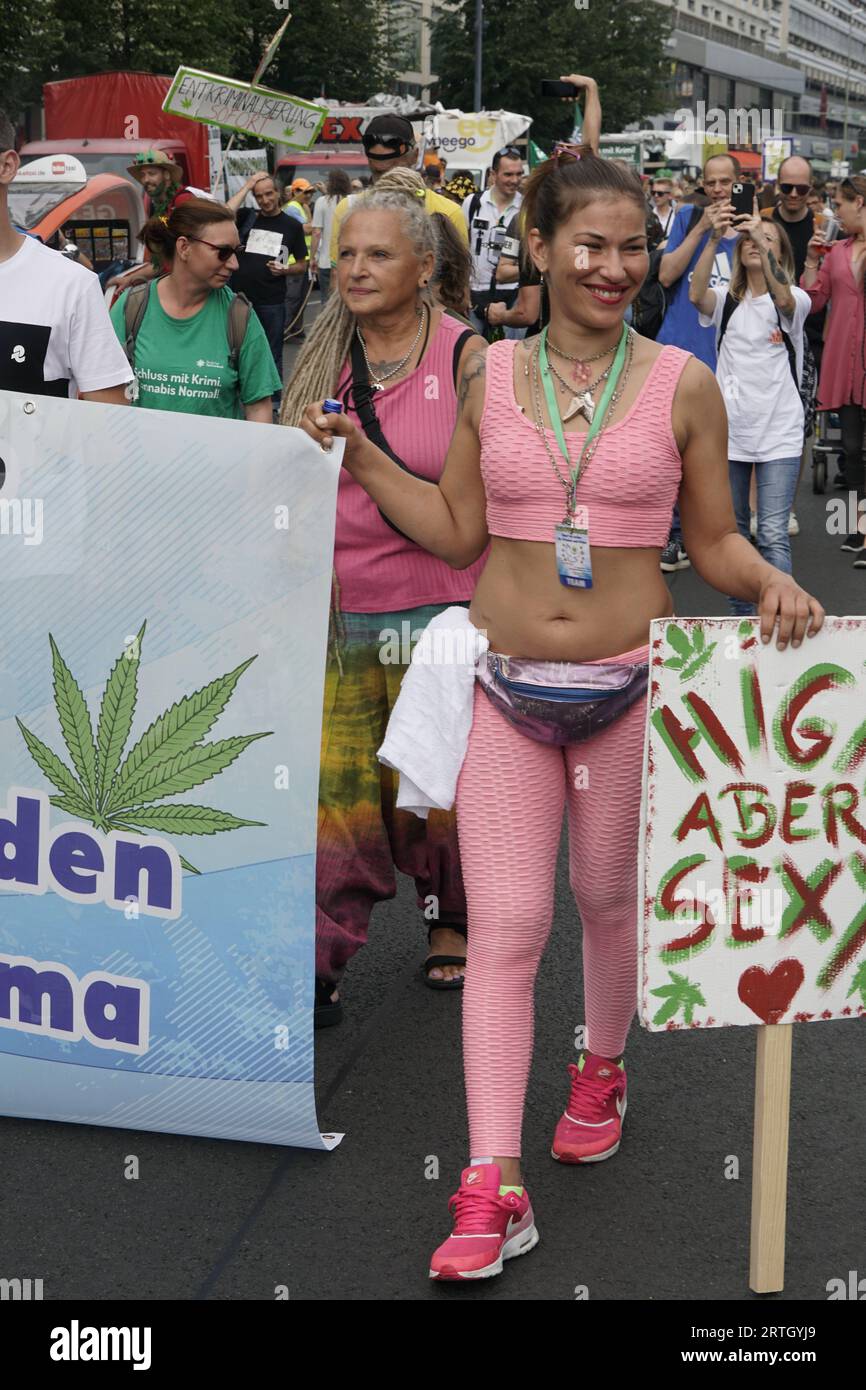 Hanfparade 2023, Alexanderplatz, Demo zu Legaliserung von Cannabis, Berlin Stockfoto