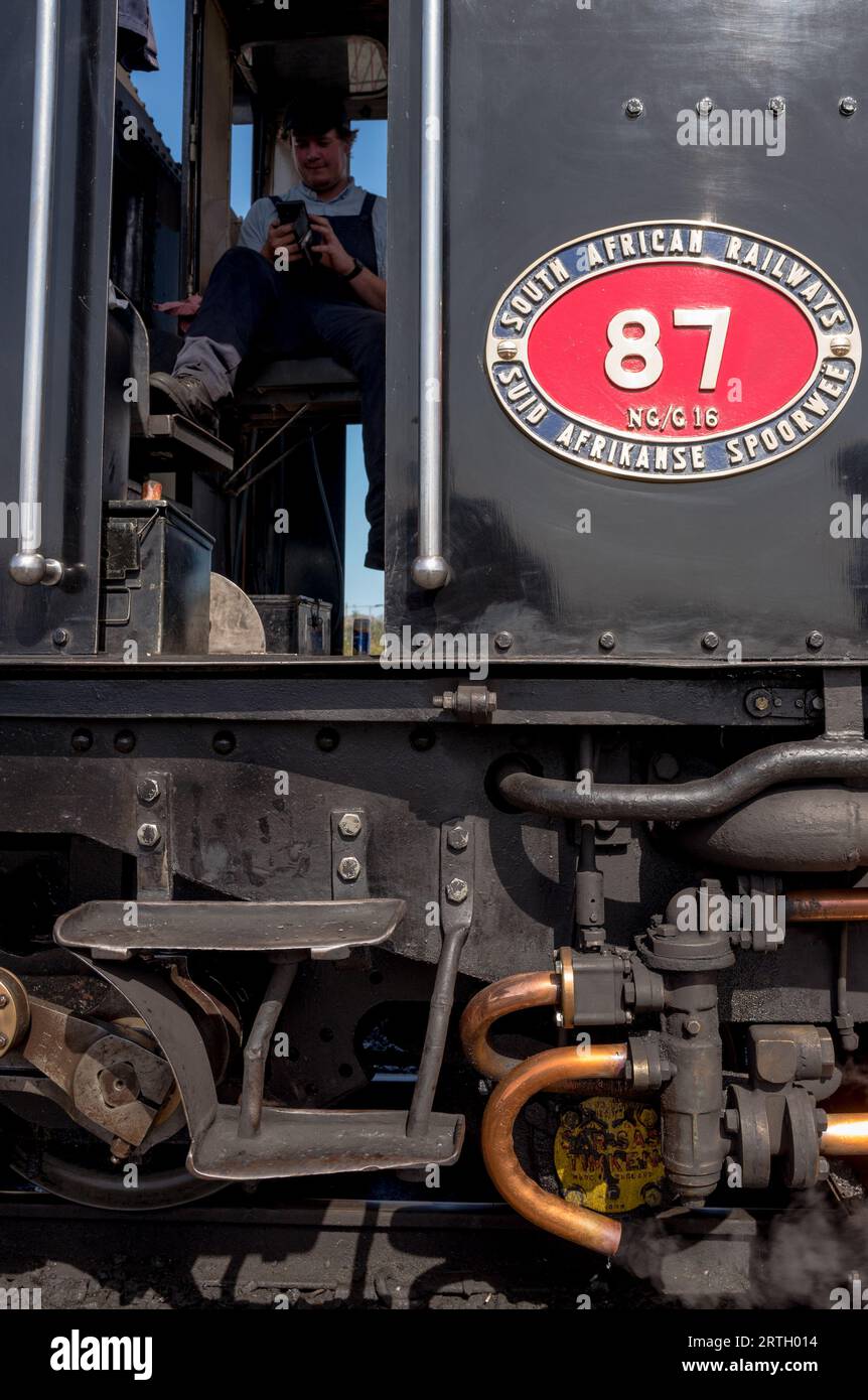 Der Snowdonia Star Dampfzug wartet auf die Porthmadoc Station. Stockfoto