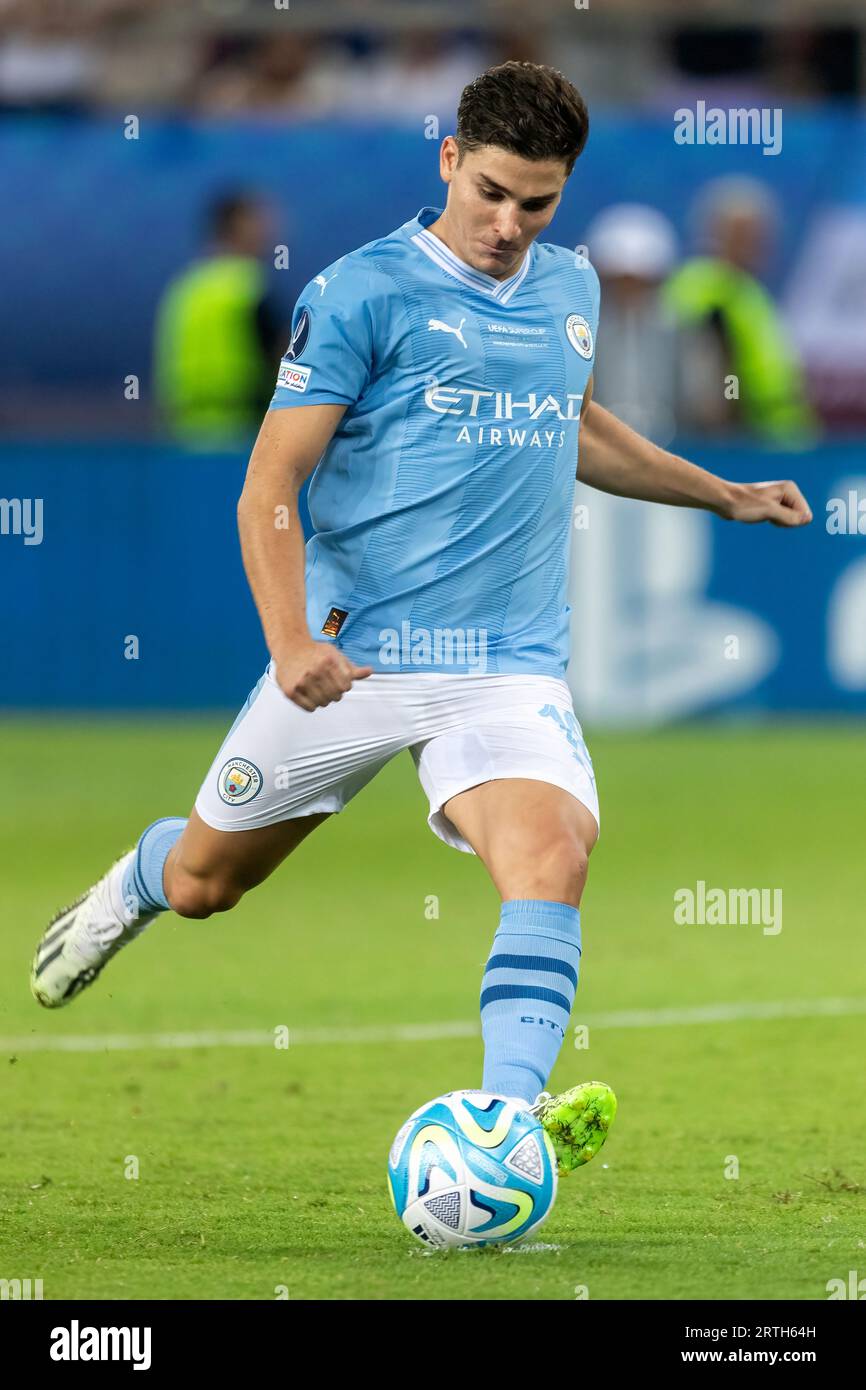 Athen, Griechenland - 16. August 2023: Spieler von Manchester City Julian Alvarez in Aktion während des UEFA-Superpokal-Endspiels zwischen Manchester City und Stockfoto