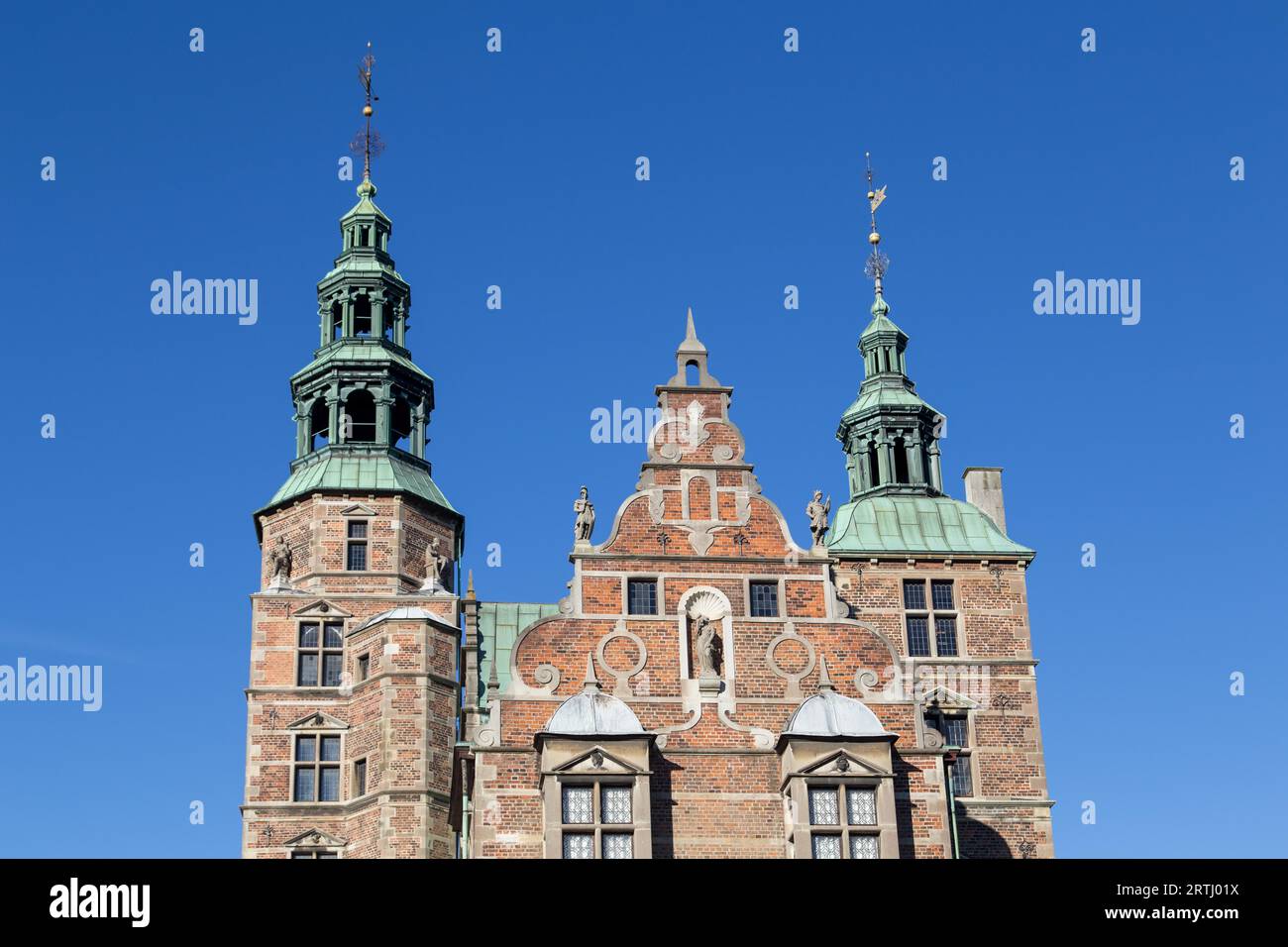 Kopenhagen, Dänemark, 03. November 2016: Außenansicht des oberen Teils der Burg Rosenborg. Schloss Rosenborg wurde von Christian IV. Erbaut und ist Heimat Stockfoto