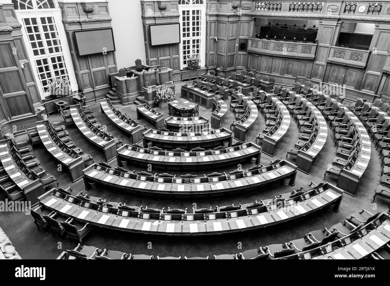 Kopenhagen, Dänemark, Oktober 05, 2016: Schwarz-weiß-Foto des Inneren des dänischen parlaments, auch Folketinget genannt Stockfoto