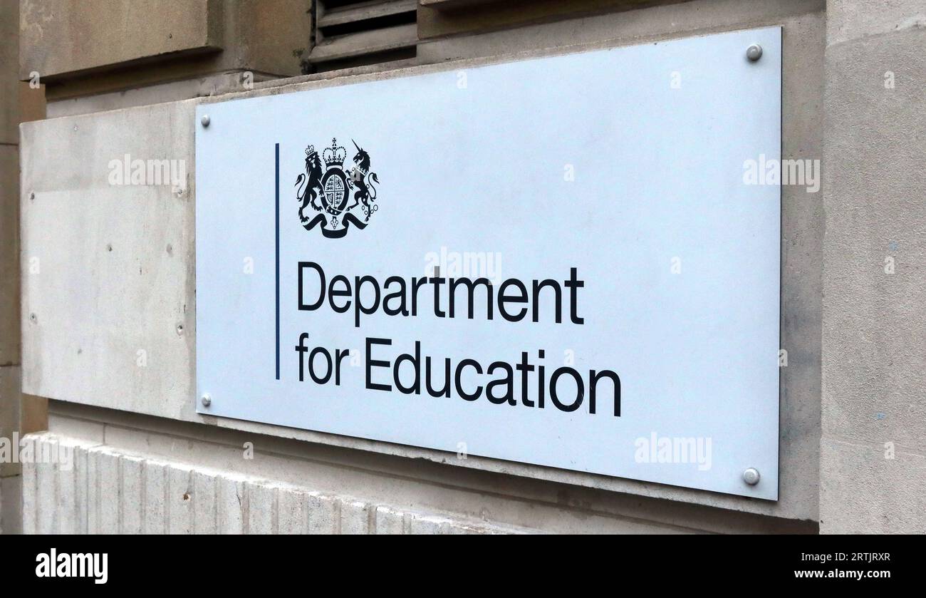 HM Government Department for Education unter der Leitung von Gillian Keegan MP, 1 Horse Guards Road (1HGR), Whitehall, London, England, Vereinigtes Königreich, SW1A 2HQ Stockfoto