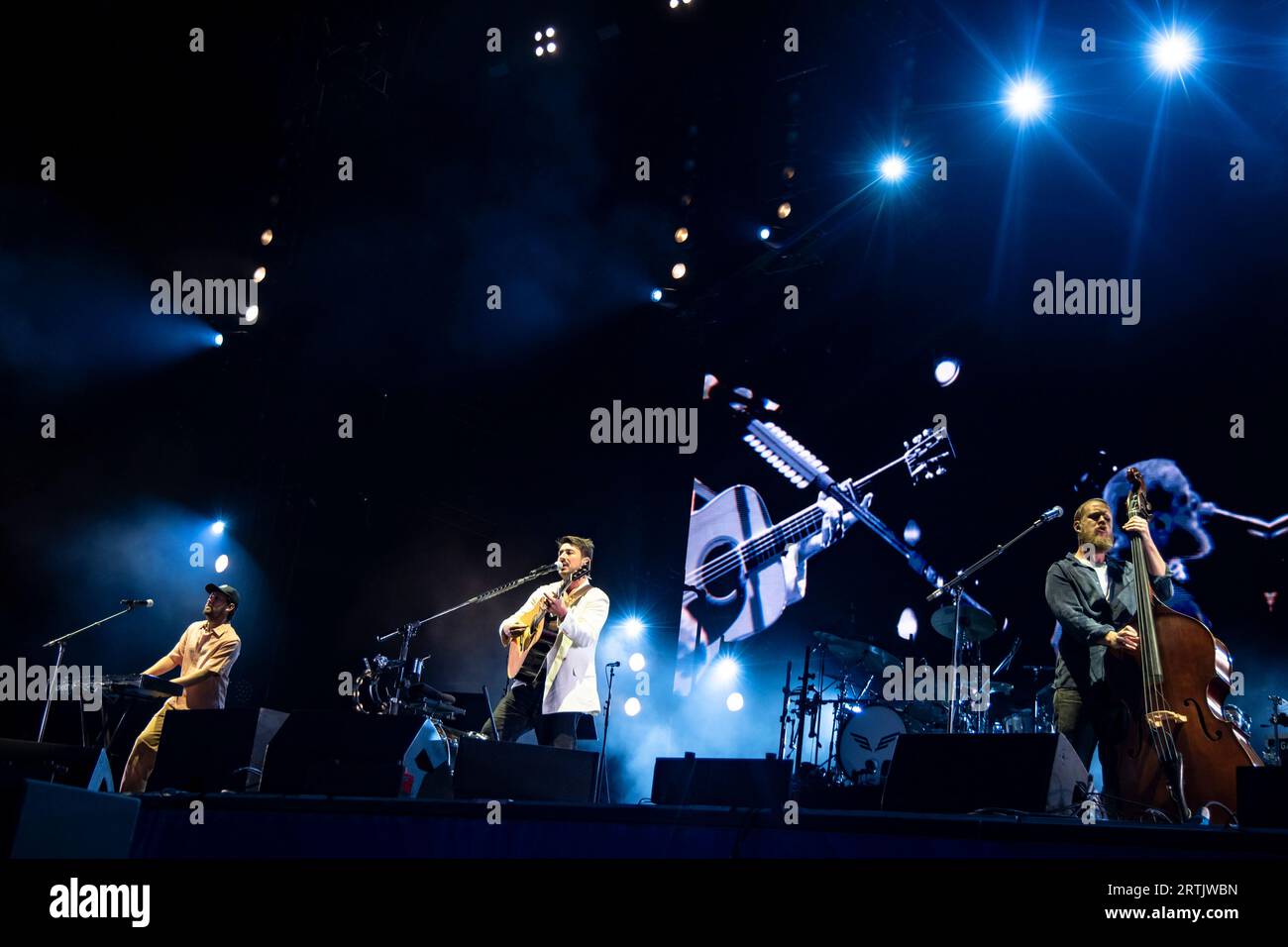 Berlin, Deutschland. September 2023. Konzert vom Mumford & Sons beim Lollapalooza Musik Festival im Olympiastadion-Gelände in Berlin am 9. September 2023. (Foto: Emmanuele Contini/NurPhoto) Credit: NurPhoto SRL/Alamy Live News Stockfoto