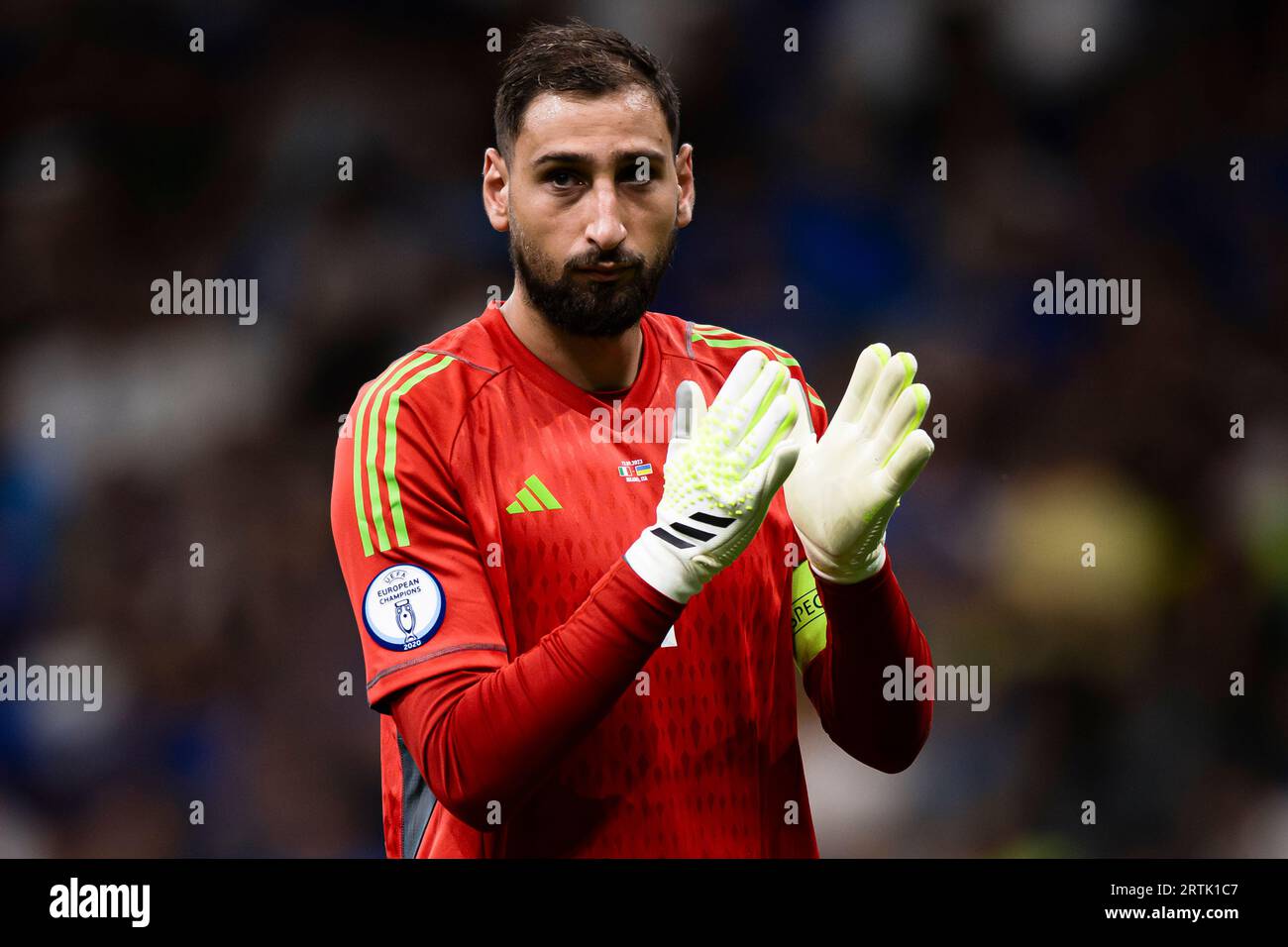 Gianluigi Donnarumma aus Italien zeigt beim Fußball-Qualifikationsspiel ...