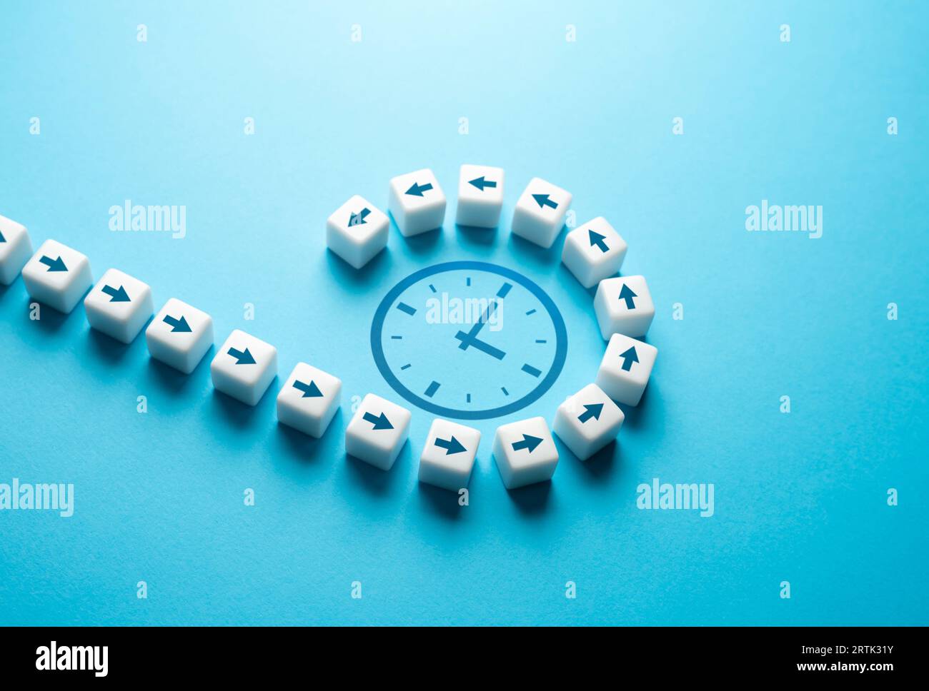 Disziplin und Planung. Befolgen Sie den Zeitplan. Abschluss von Arbeiten und Aufgaben. Produktives und organisiertes Leben. Stockfoto