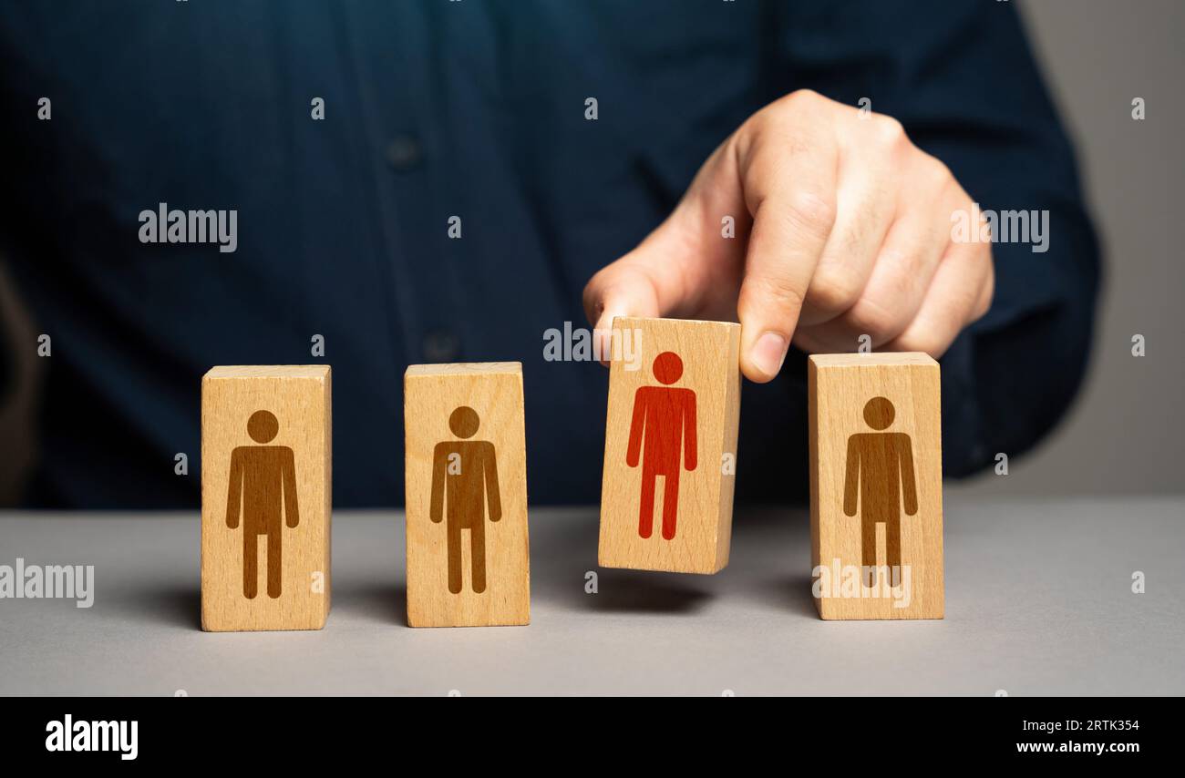 Finden Sie den Schuldigen. Sie vermuten ein Verbrechen. Alibis werden geprüft. Unschuldsvermutung. Verhindern Sie zukünftige Verbrechen. Gerichtsverfahren Stockfoto