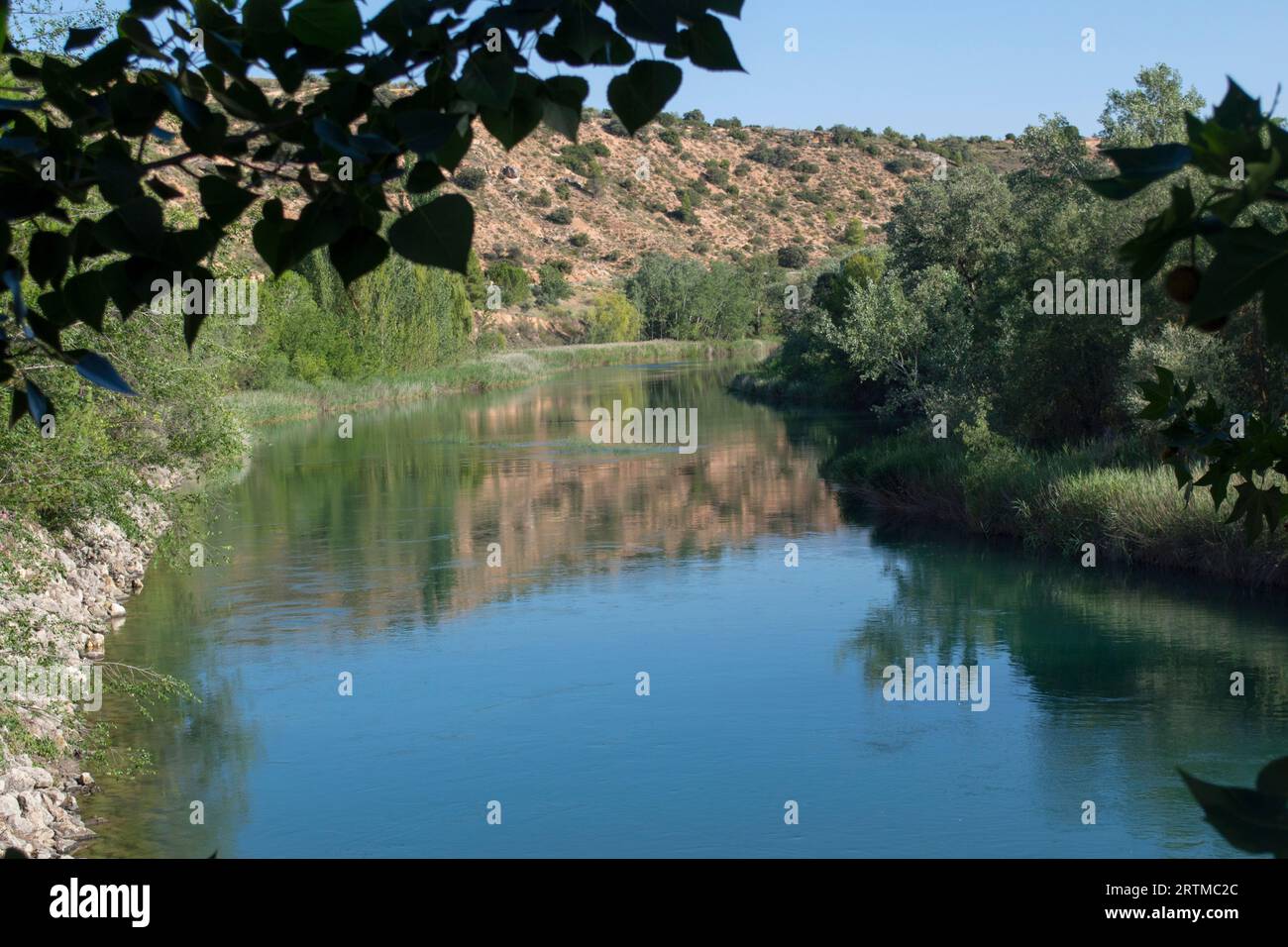 Río Tajo a su paso por Zorita de los Canes Stockfoto