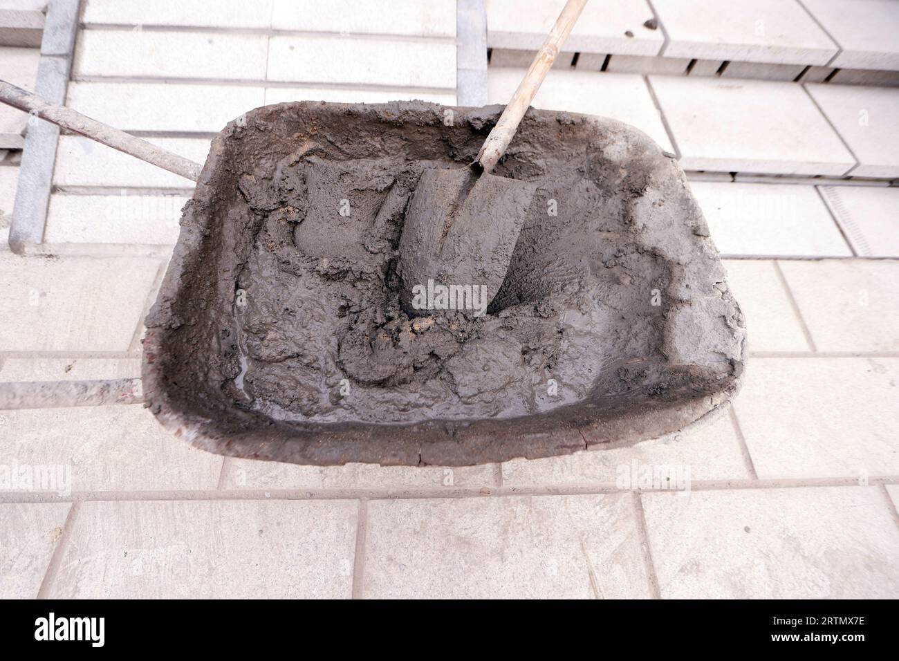 Baustelle. Zement und Werkzeug. Vung Tau. Vietnam. Stockfoto
