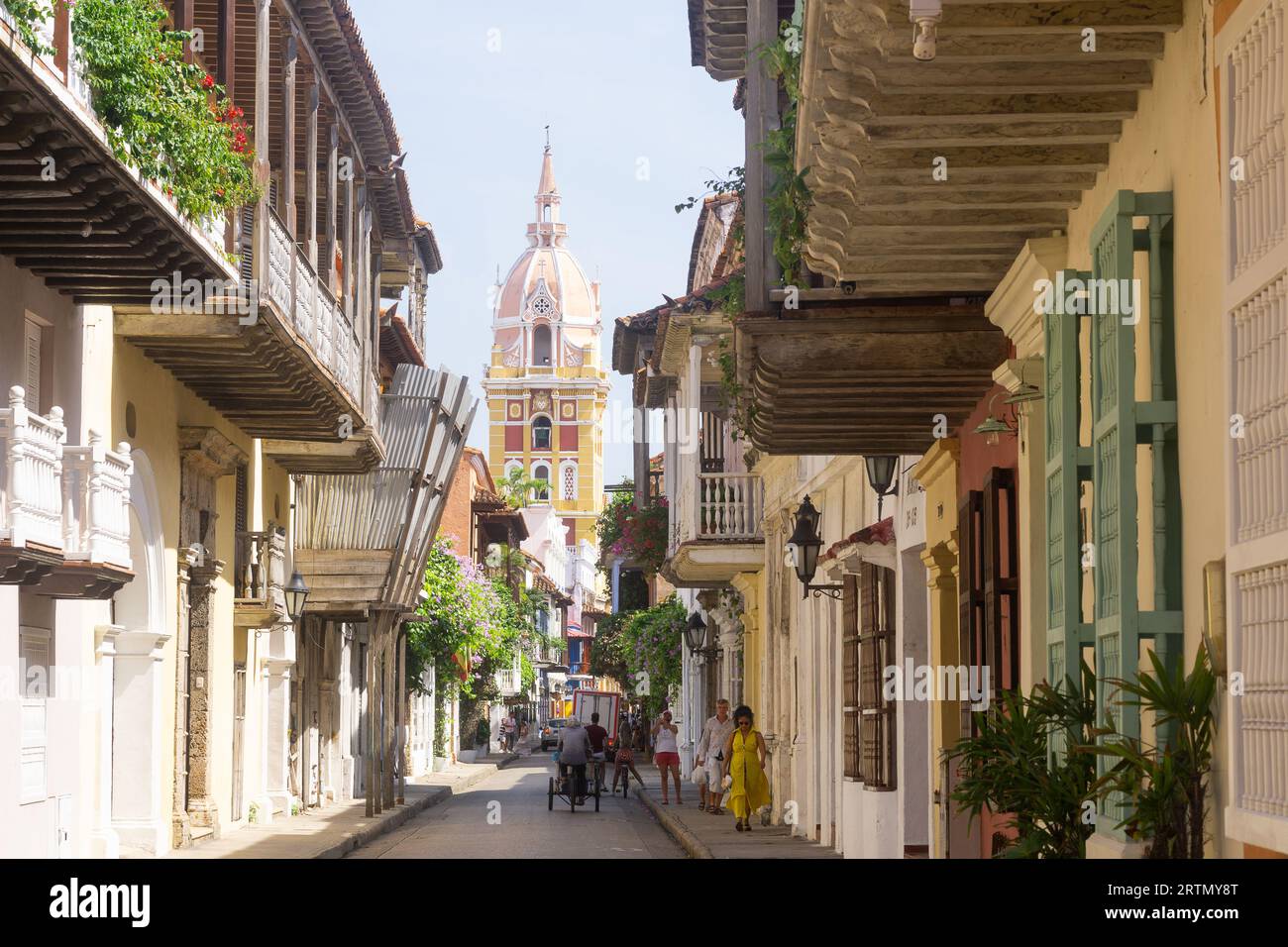 Cartagena Street, Kolumbien - Kathedrale Santa Catalina de Alejandria Catedral. Stockfoto