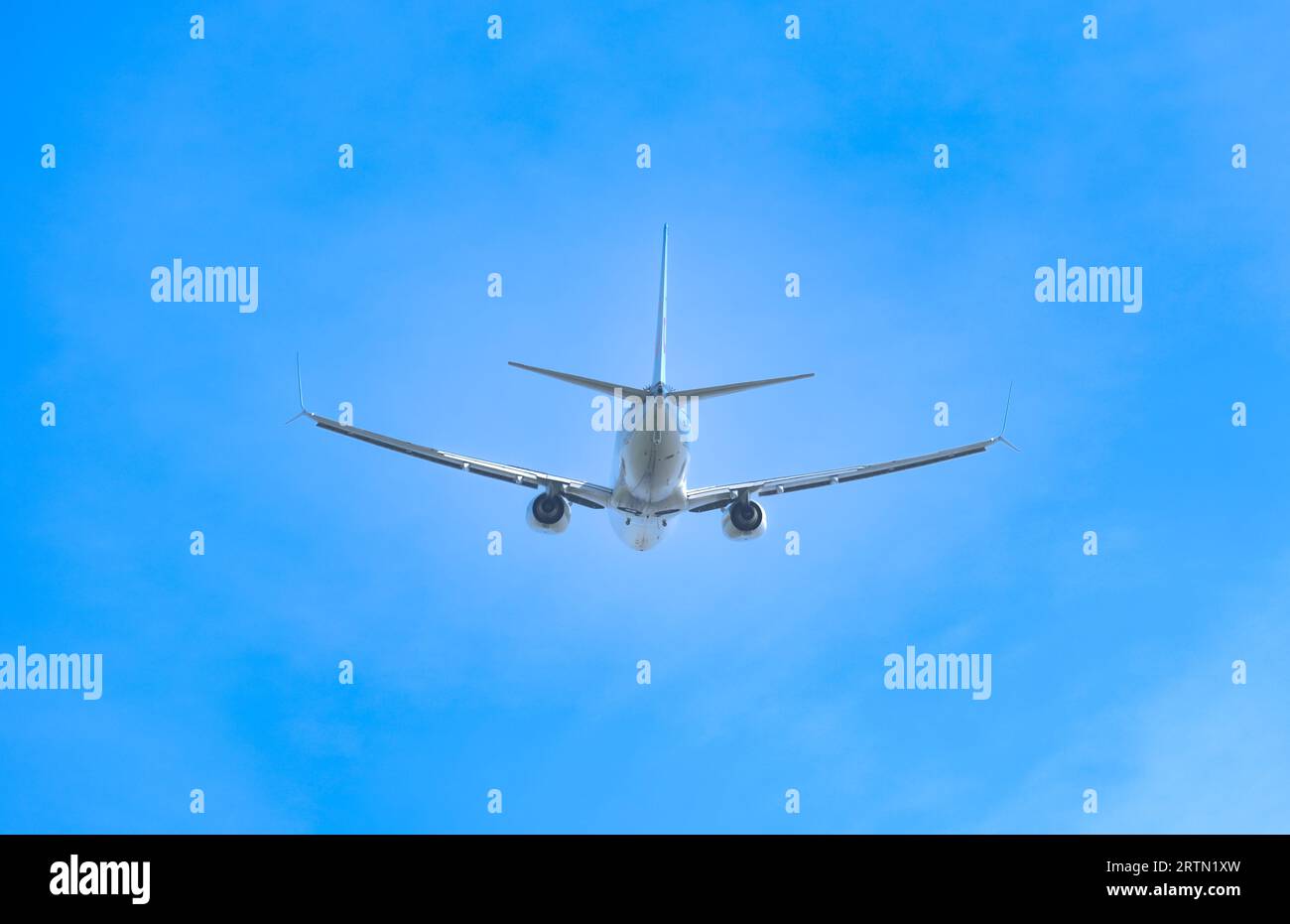 TUI Airways Boeing 737, Abfahrt auf dem Weg mit Urlaubern in den Urlaub Stockfoto