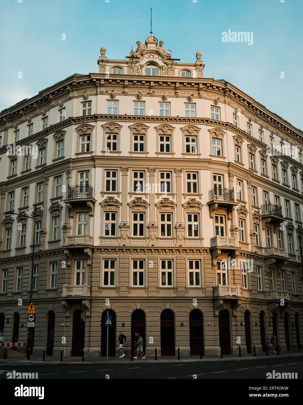 Ein wunderschönes Gebäude in Wola, Warschau, Polen Stockfoto