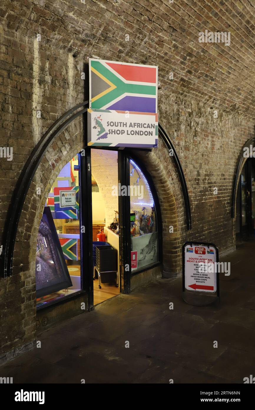 Outside of South African Shop London The Arches London, UK September 2023 Stockfoto