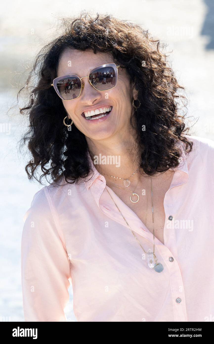 La Rochelle, Frankreich. September 2023. Rachida Brakni nimmt am 25. La Rochelle Fiction Festivall am 14. September 2023 in La Rochelle, Frankreich, am Les espions de la Terreur Photocall Teil. Foto: David Niviere/ABACAPRESS.COM Abaca Press/Alamy Live News Stockfoto