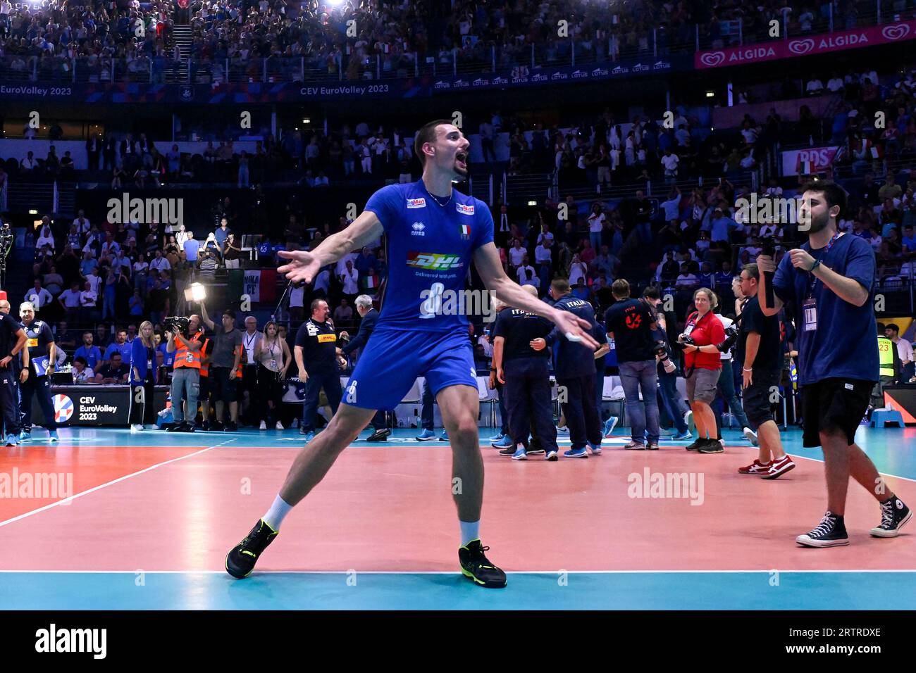 Rom, Italien. September 2023. Simone Giannelli aus Italien feiert am Ende des CEV EuroVolley Men-Halbfinales 2023 zwischen Italien und Frankreich im Palazzetto dello Sport in Rom (Italien), 14. September 2023. Quelle: Insidefoto di andrea staccioli/Alamy Live News Stockfoto