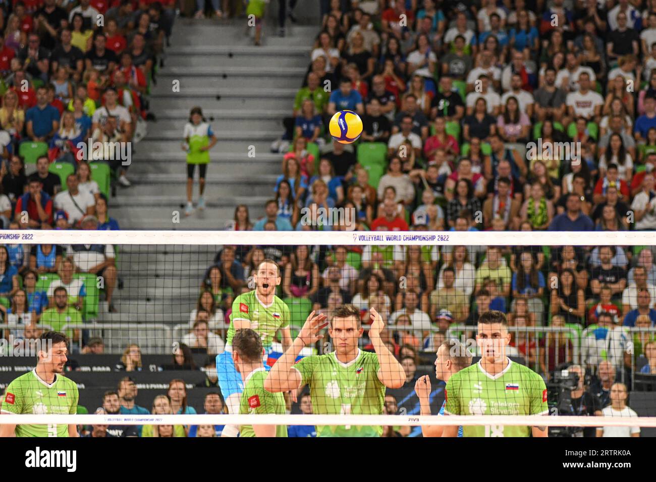 Slowenische Volleyballnationalmannschaft spielt in der Arena Stozice. Volleyball-Weltmeisterschaft 2022 Stockfoto