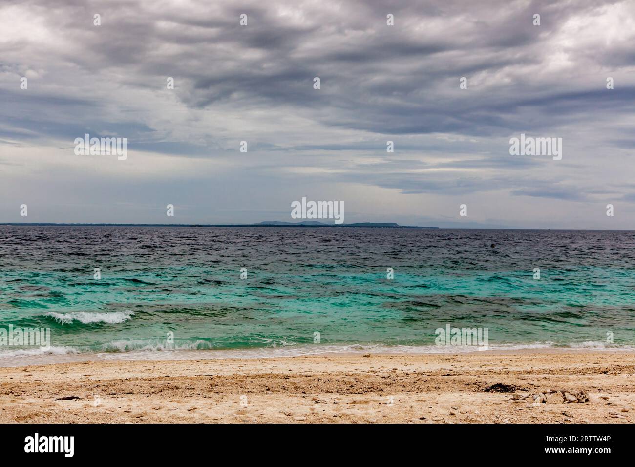 Meer auf der Insel Balicasag in der Nähe von Bohol auf den Philippinen. Stockfoto