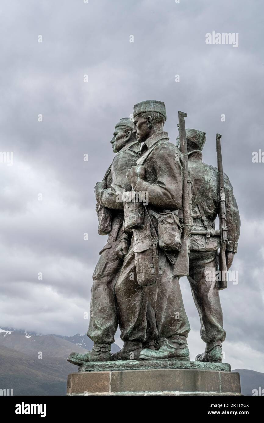 Scotland Commando Memorial Statue mit Blick auf den Trainingsbereich, der während des Zweiten Weltkriegs genutzt wurde Stockfoto