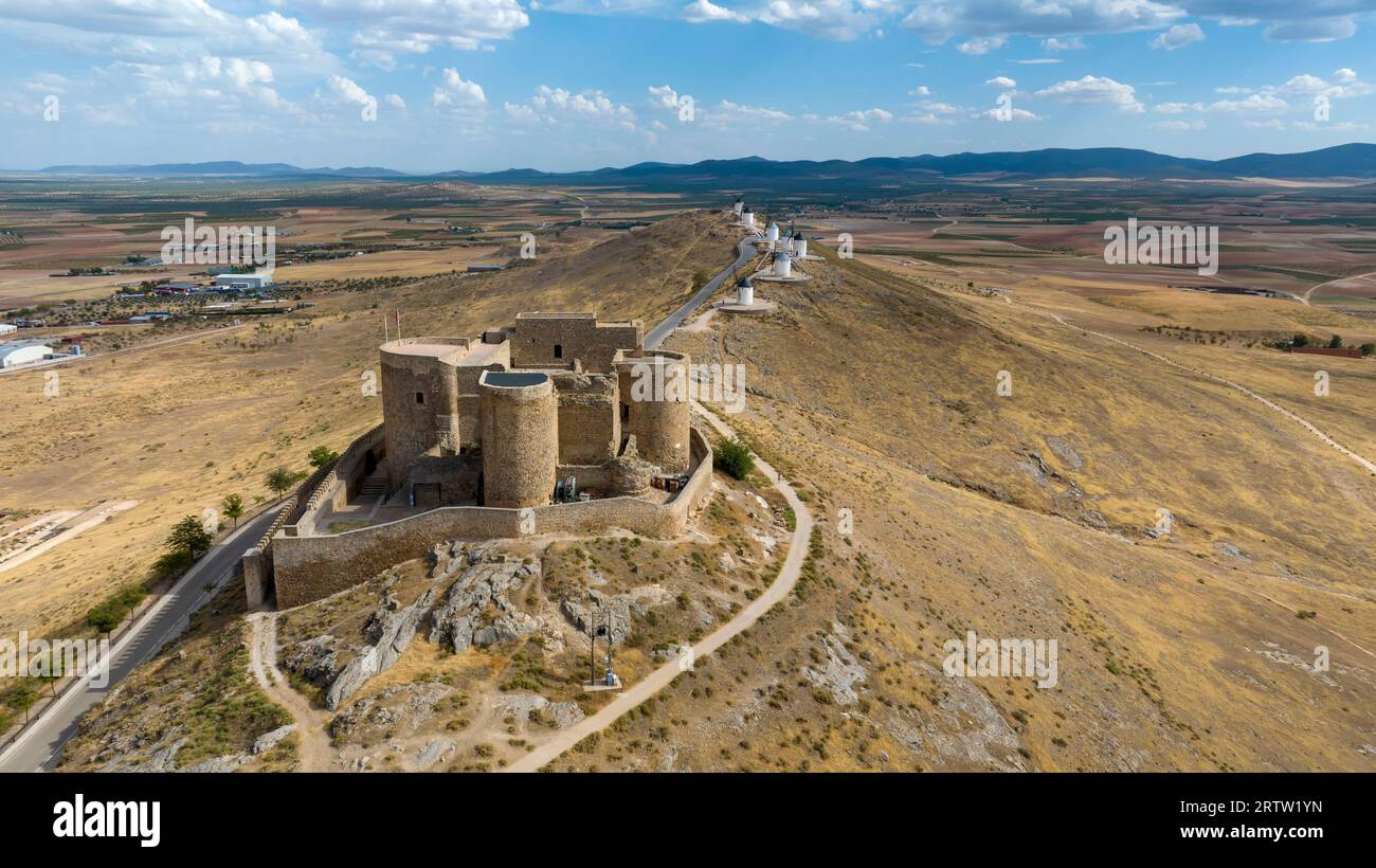 Blick auf das Schloss von La Muela in der Gemeinde Consuegra, Spanien Stockfoto