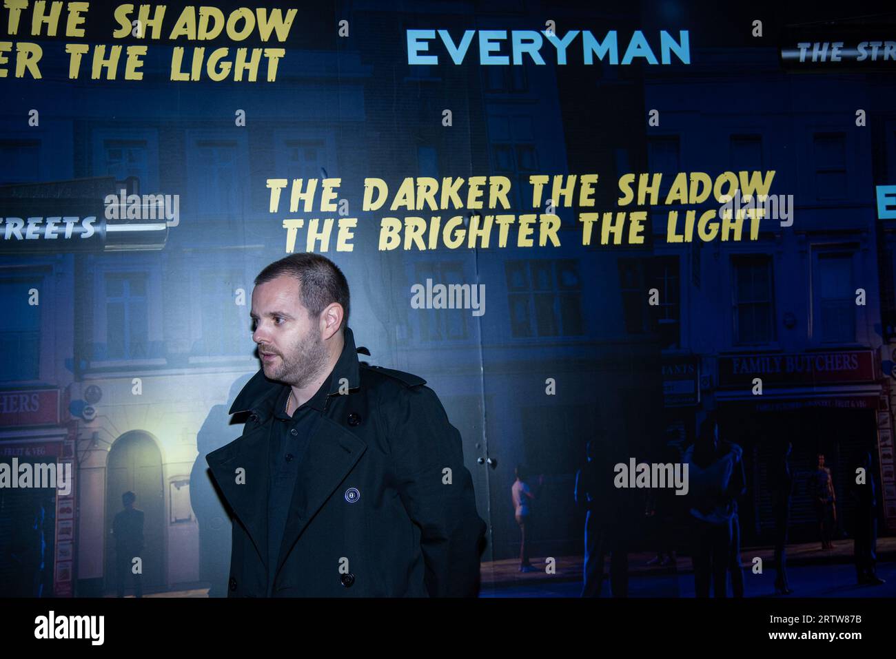 London, Großbritannien. September 2023. Mike Skinner nimmt an der Veranstaltung Teil. Die Weltpremiere von Mike Skinners (The Streets)-Debütfilm The Darker the Shadow, The Brighter the Light am Everyman Broadgate. Quelle: SOPA Images Limited/Alamy Live News Stockfoto