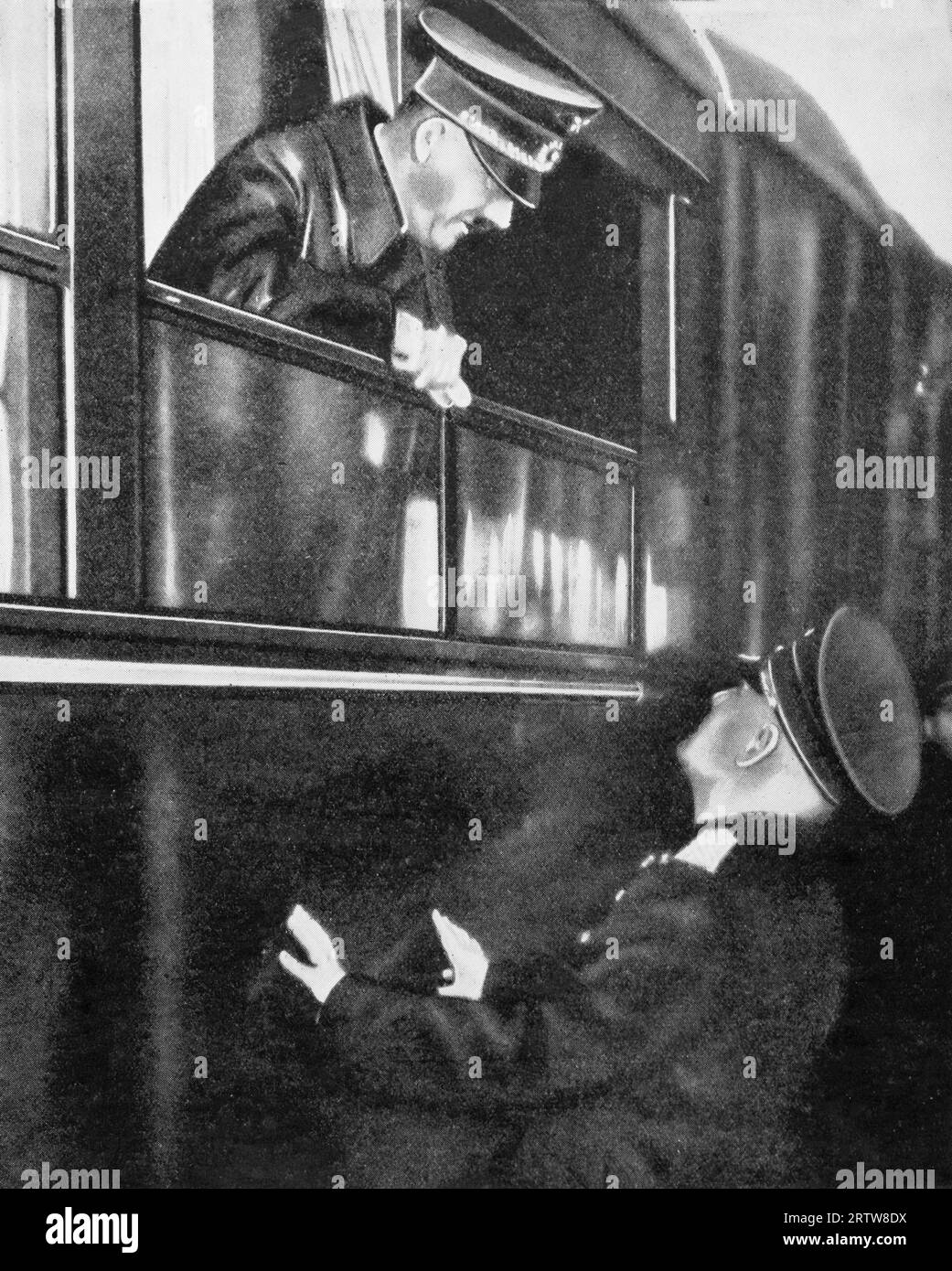 Ein Treffen zwischen Adolf Hitler und Benito Mussolini in Brennero an der Grenze zwischen Italien und Österreich während der Diskussionen über Italiens Rolle im Secon-Weltkrieg am 18. März 1940. Stockfoto