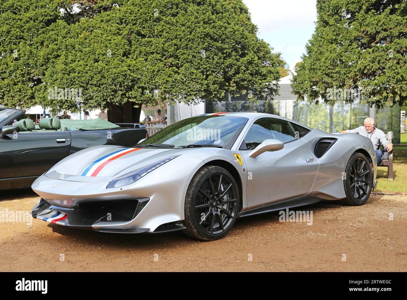 Ferrari 488 Pista „Tailor Made“ (2019), Concours of Elegance 2023, Hampton Court Palace, London, Großbritannien, Europa Stockfoto