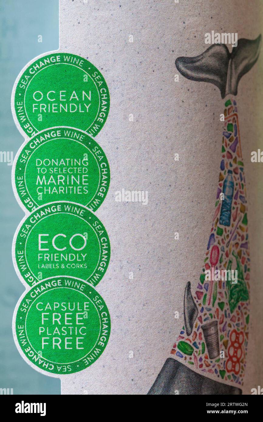 Sea Change Wine Ocean Friendly Spenden an ausgewählte Marine Wohltätigkeitsorganisationen umweltfreundliche Etiketten & Korken kapselfrei, plastikfrei - Etikett auf Weinflasche Stockfoto