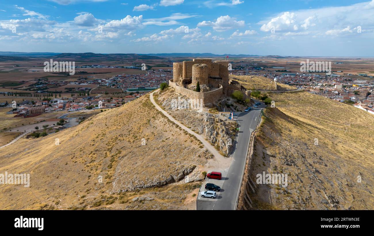 Blick auf das Schloss von La Muela in der Gemeinde Consuegra, Spanien Stockfoto