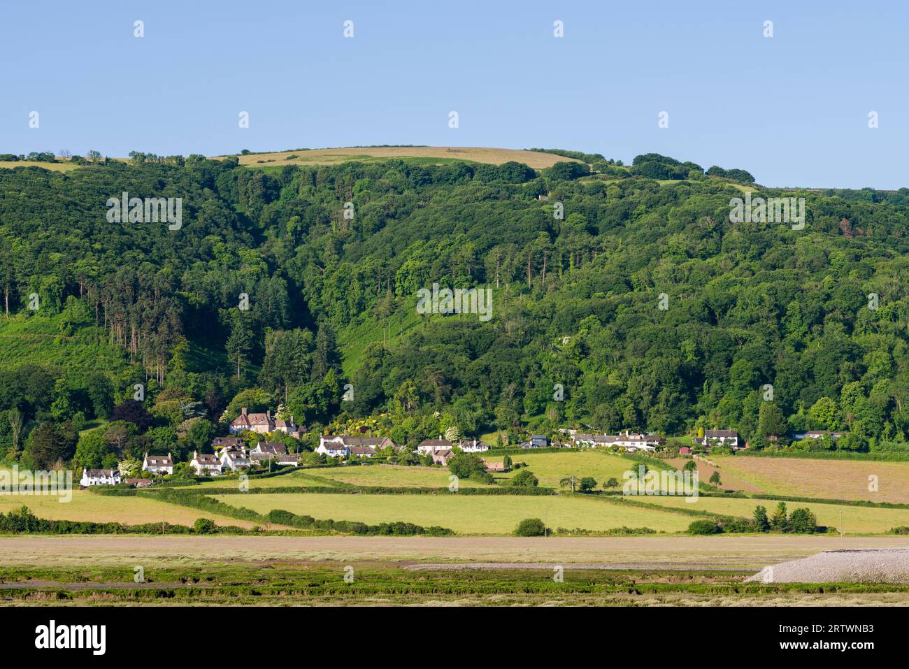 Der Weiler West Porlock aus Porlock Marsh im Exmoor National Park, Somerset, England. Stockfoto