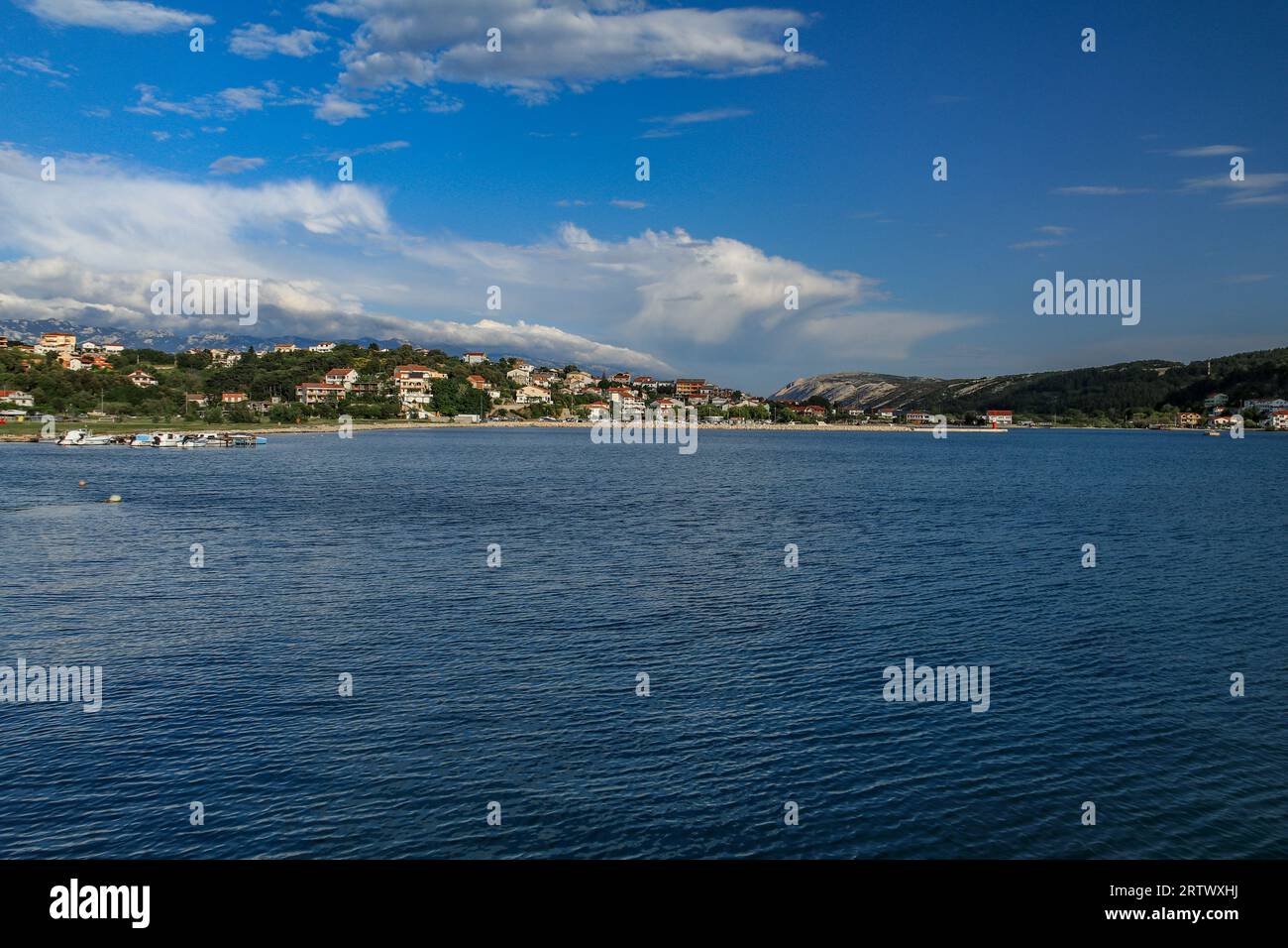 Blick auf die Stadt Lopar auf der Insel Rab in Kroatien Stockfoto