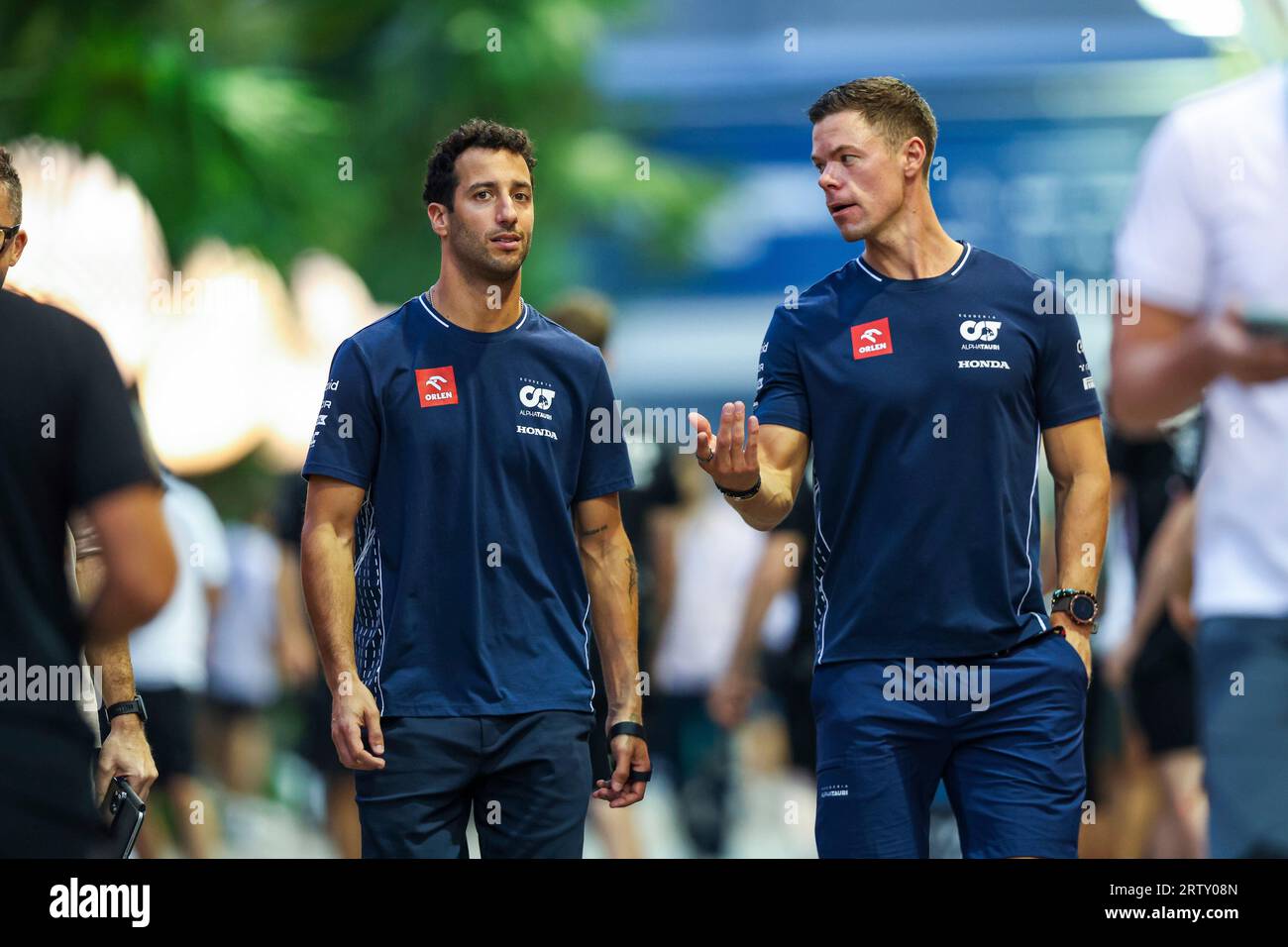 Singapur, Singapur. September 2023. #3 Daniel Ricciardo (aus, Scuderia AlphaTauri), F1 Grand Prix von Singapur auf dem Marina Bay Street Circuit am 14. September 2023 in Singapur. (Foto: HOCH ZWEI) Credit: dpa/Alamy Live News Stockfoto