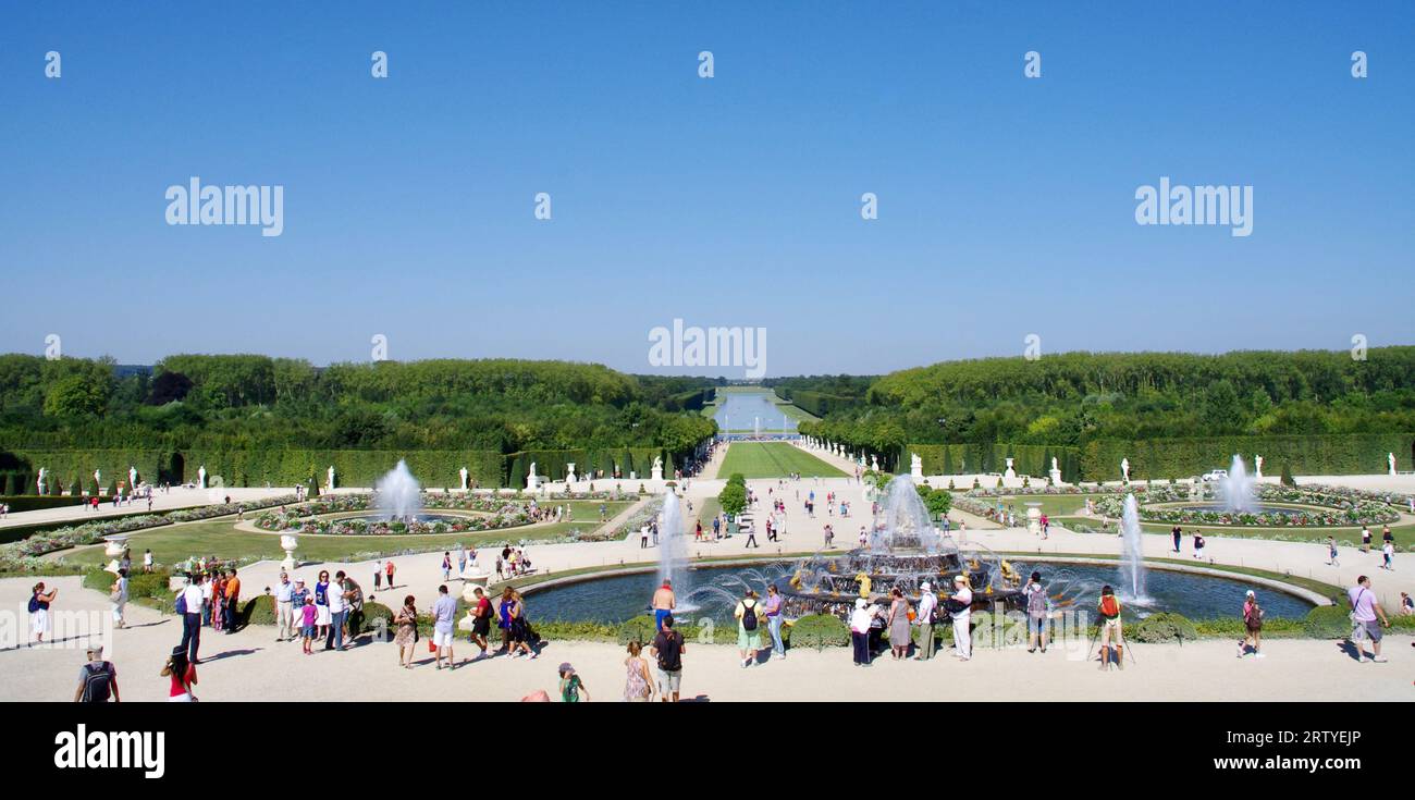 Herrliche Brunnen im Schloss von Versailes Gärten. Versailles, Frankreich. Stockfoto