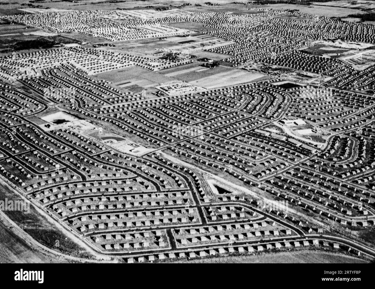 Levittown, New York um 1949 eine Luftaufnahme der Wohnsiedlung, die nach dem Zweiten Weltkrieg auf Long Island errichtet wurde Stockfoto