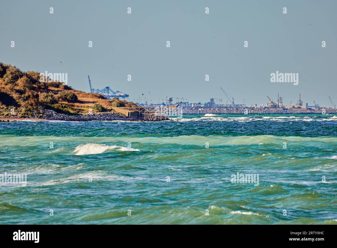 Herrliche Sommerlandschaft an der Schwarzmeerküste am Strand Tuzla, Rumänien Stockfoto