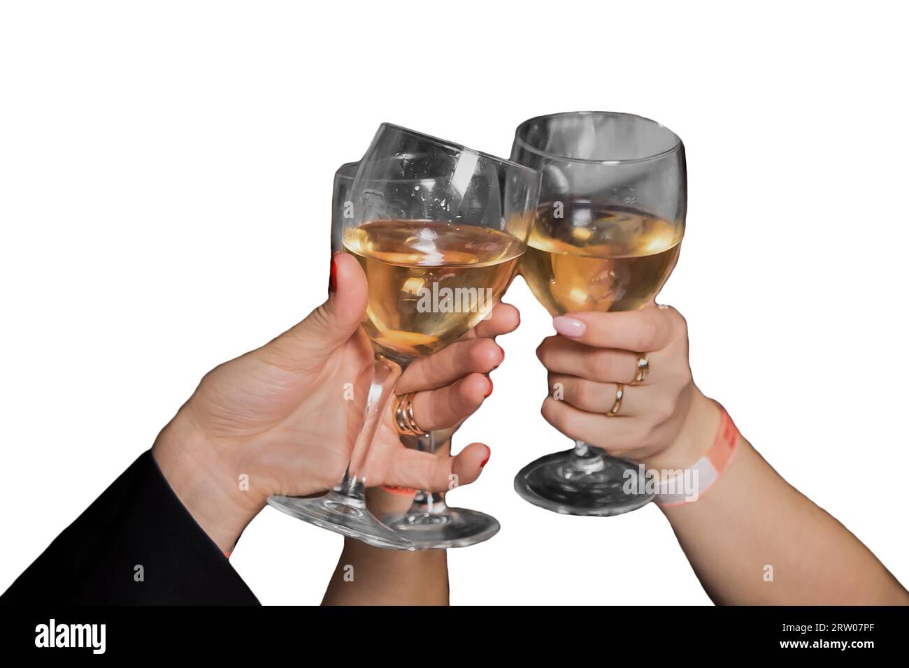 Zwei Mädchen, die Gläser mit einem alkoholischen Getränk, Weißwein, Urlaubsatmosphäre, Ruhe auf einem weißen isolierten Hintergrund, Nahaufnahme. Stockfoto