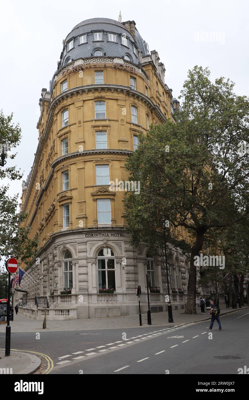 Außenansicht des Corinthia Whitehall Place, London UK September 2023 Stockfoto