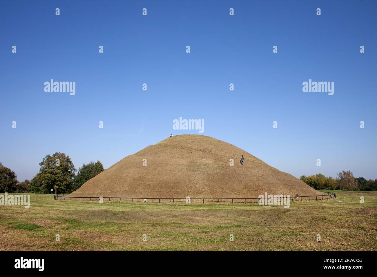 Polen, Krakau, Krakusmound oder Krakusmound (Polnisch: Kopiec Krakusa) (Krakka), ein uralter, geheimnisvoller, von Menschen geschaffener Hügel Stockfoto