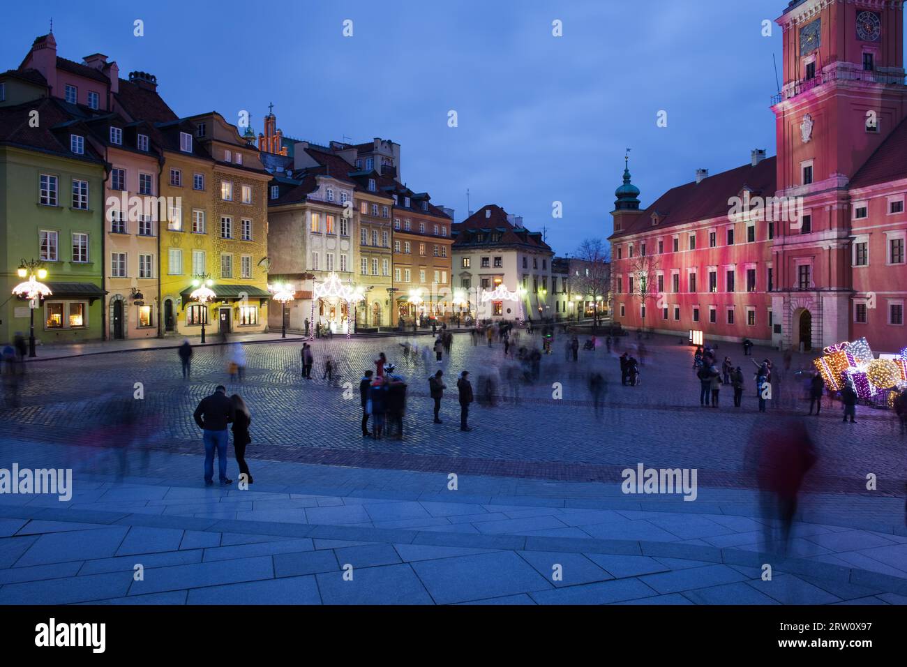 Polen, Warschau, Altstadt, Schlossplatz bei Nacht, historisches Stadtzentrum Stockfoto