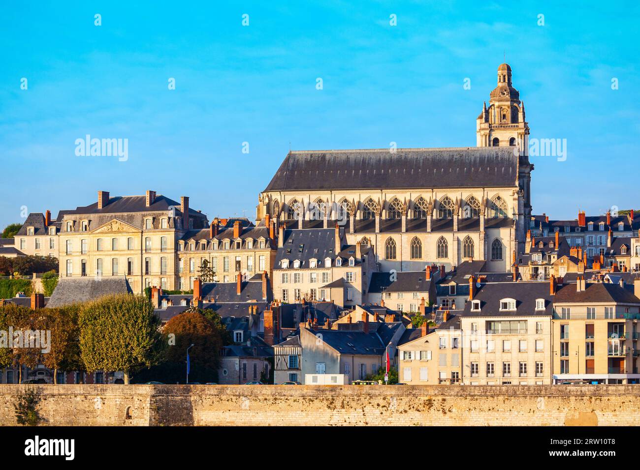 Kathedrale von St. Louis von Blois ist eine Spätgotische Römisch-katholische Kathedrale in Blois, Frankreich Stockfoto