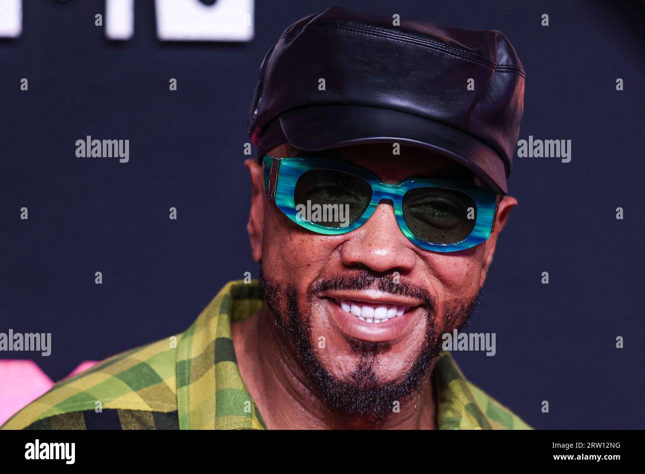 NEWARK, NEW JERSEY, USA - 12. SEPTEMBER: Timbaland trifft bei den MTV Video Music Awards 2023 ein, die am 12. September 2023 im Prudential Center in Newark, New Jersey, USA, ausgeschrieben werden. (Foto: Xavier Collin/Image Press Agency) Stockfoto
