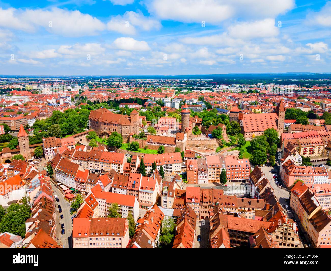 Nürnberger Altstadt Luftpanorama. Nürnberg ist die zweitgrößte Stadt des bayerischen Bundesstaates in Deutschland. Stockfoto