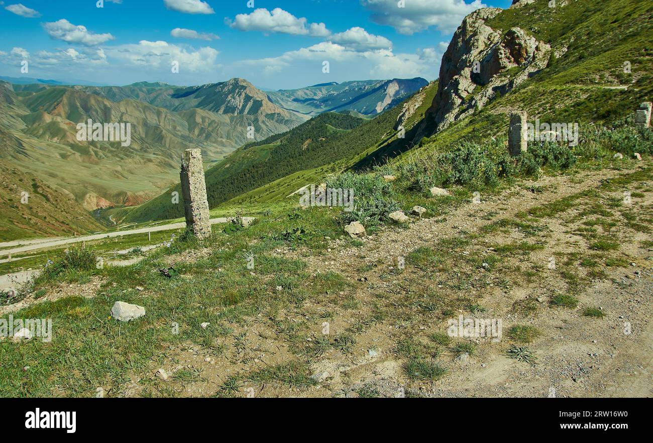 Teskeytorpo Pass , 3133м, Region Kochkor, Kirgisistan Stockfoto Teskeytorpo Pass , 3133м, Region Kochkor, Kirgisistan Stockfoto