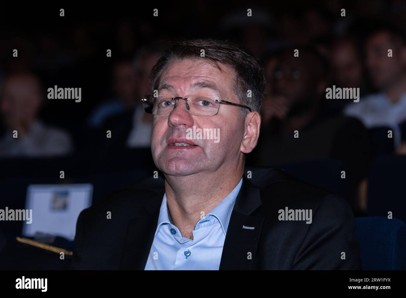 Marseille, Frankreich. September 2023. Patrice Vergriete, Minister Delegate for Housing, ist während der Konferenz zu sehen. Die Union Syndicale de l'immobilier (Unis) hält ihre jährliche Herbsttagung in Marseille ab, und zwar vor dem Hintergrund einer Krise im Immobilienverkaufssektor und einer Rezession im Wohnungsbau infolge steigender Zinssätze und anhaltender Inflation in Frankreich. Quelle: SOPA Images Limited/Alamy Live News Stockfoto