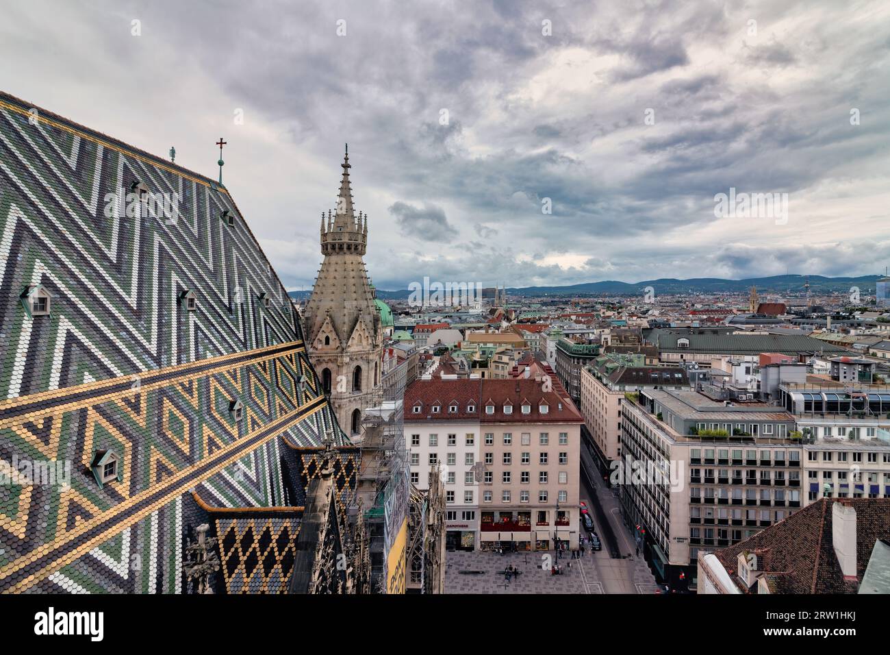 Der Heldenturm des Stephansdoms in Wien Stockfoto