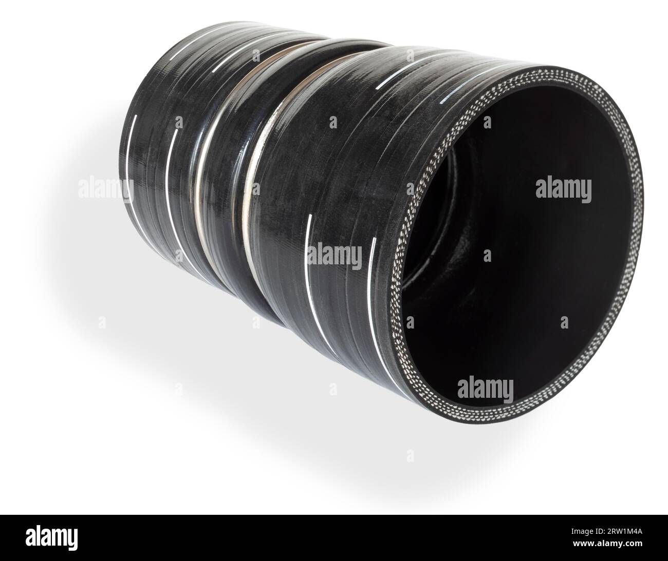 Lichtschatten unter einem Ladeluftkühlerschlauch, der bei Dieselmotoren erneut aktiviert wird Stockfoto