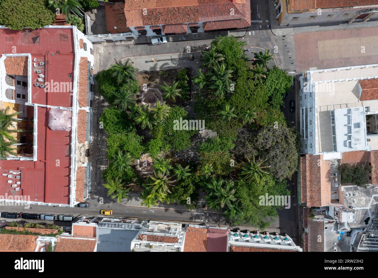 Platz Bolivar in Cartagena de Indias, Kolumbien. Im Jahr 1984 wurden Cartagenas koloniale ummauerte Stadt und Festung zum UNESCO-Weltkulturerbe erklärt. Stockfoto
