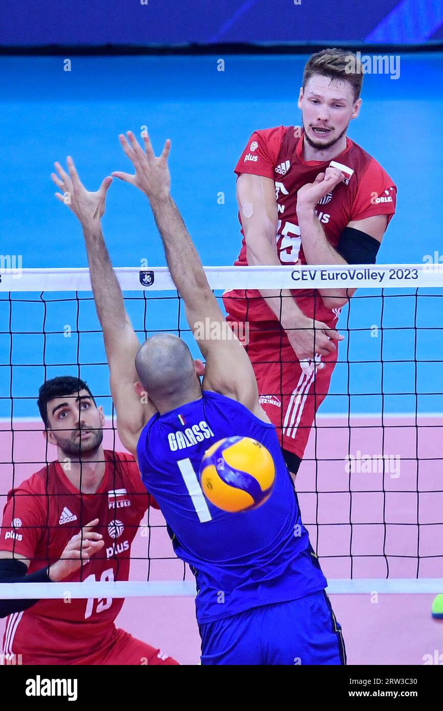 Rom, Italien. September 2023. Jakub Kochanowski aus Polen während des CEV EuroVolley Men-Endspiels 2023 zwischen Italien und Polen im Palazzetto dello Sport in Rom (Italien), 16. September 2023. Quelle: Insidefoto di andrea staccioli/Alamy Live News Stockfoto