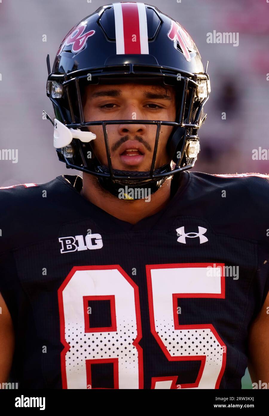 COLLEGE PARK, MARYLAND, USA - 15. SEPTEMBER: Maryland Terrapins Tight End Preston Howard (85) vor einem College-Fußballspiel zwischen den Maryland Terrapins und den Virginia Cavaliers am 15. September 2023 im SECU Stadium im College Park, Maryland. (Foto: Tony Quinn-Alamy Live News) Stockfoto